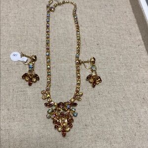 Elegant Vintage SHERMAN Gold and Brown Jewelry Necklace Clip on Earrings